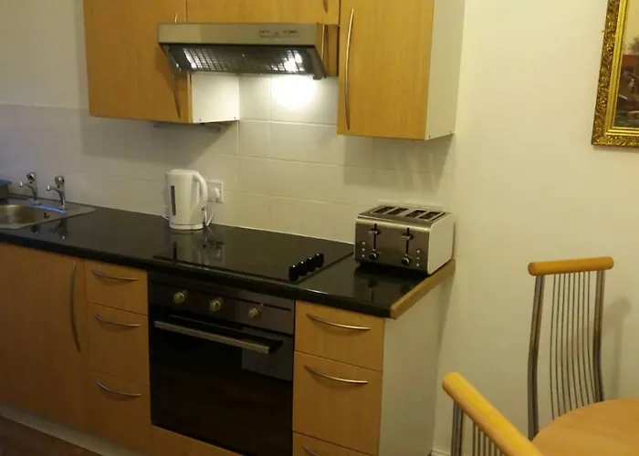 Delamere Holiday Apartments