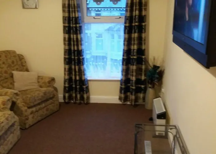 Delamere Holiday Apartments