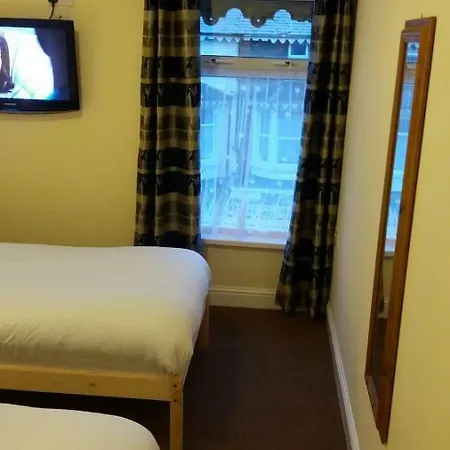 Delamere Holiday Apartments Blackpool Esterno foto
