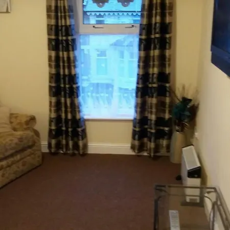 Delamere Holiday Apartments Blackpool Esterno foto