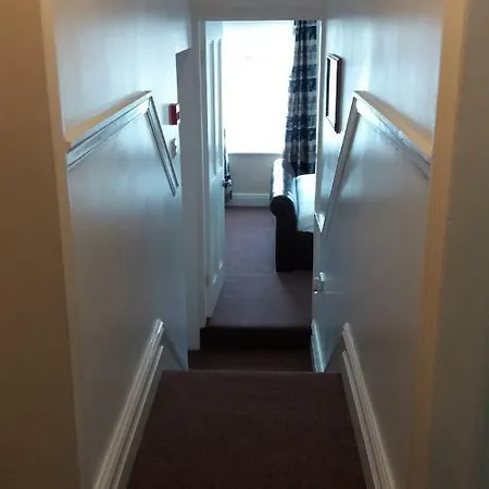 Delamere Holiday Apartments Blackpool Esterno foto